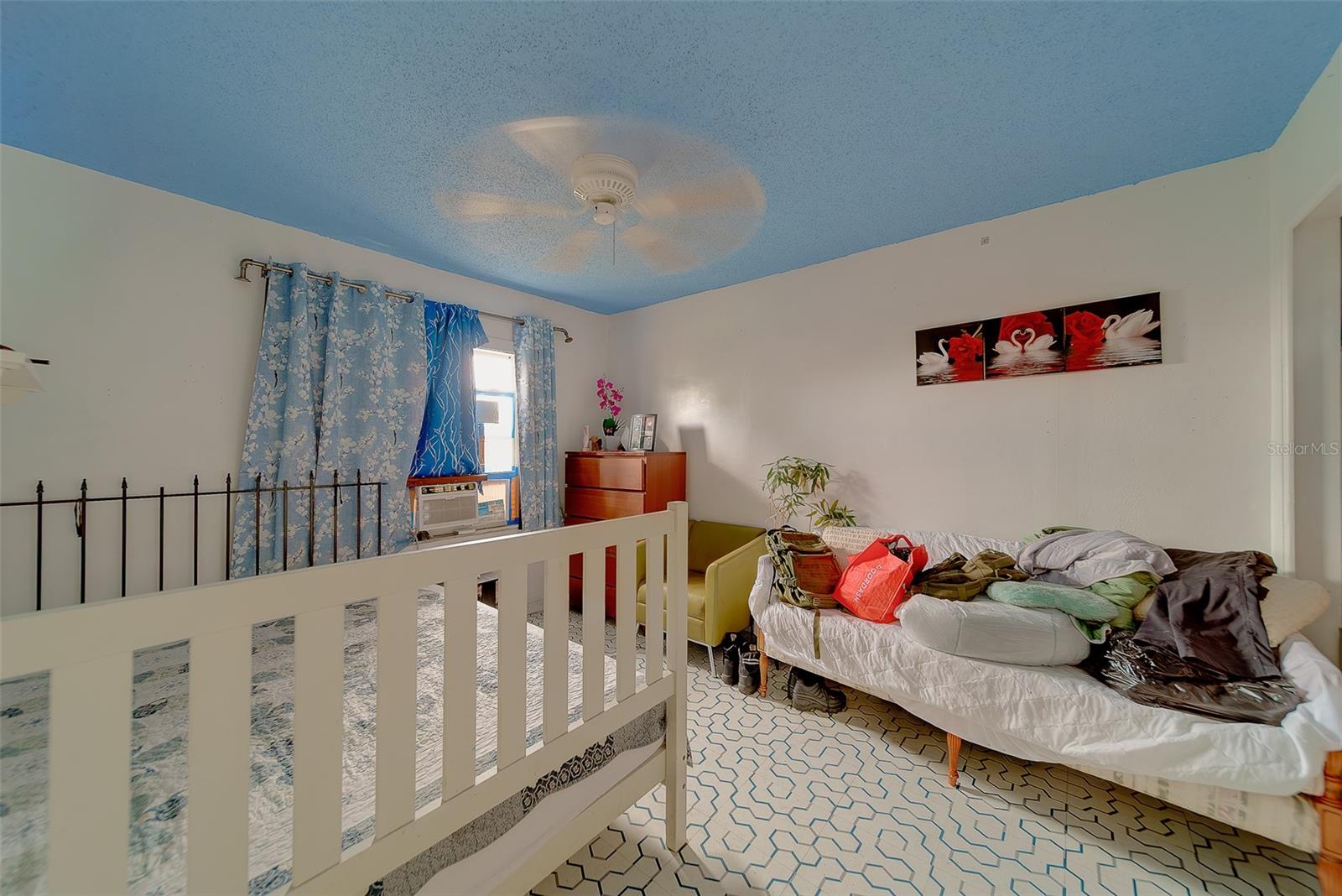 Image 17 of 40 For 7833 Bristol Court