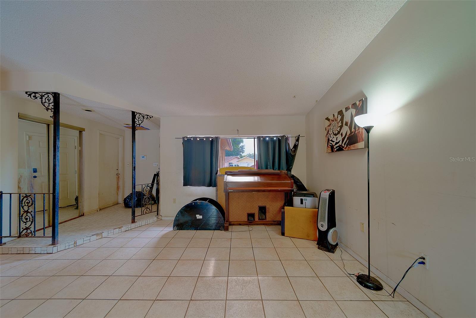 Image 4 of 40 For 7833 Bristol Court