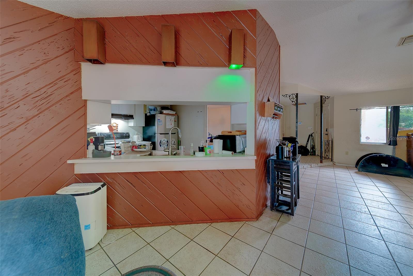 Image 9 of 40 For 7833 Bristol Court