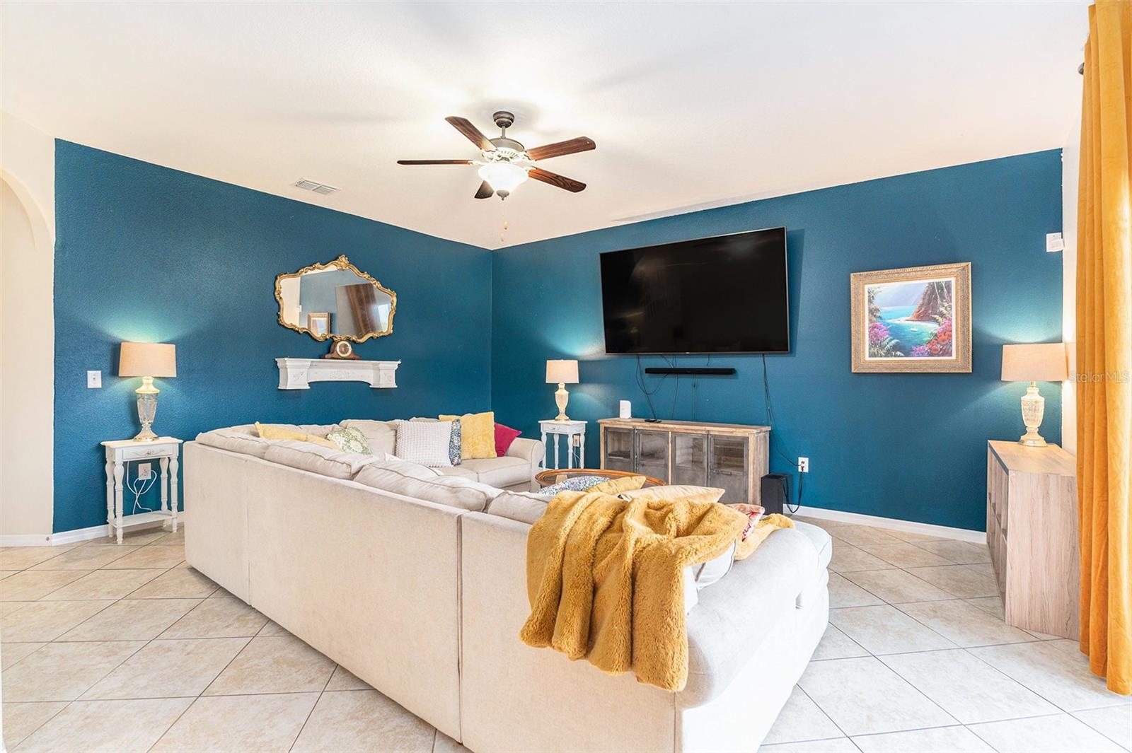 Image 11 of 46 For 13728 Newport Shores Drive