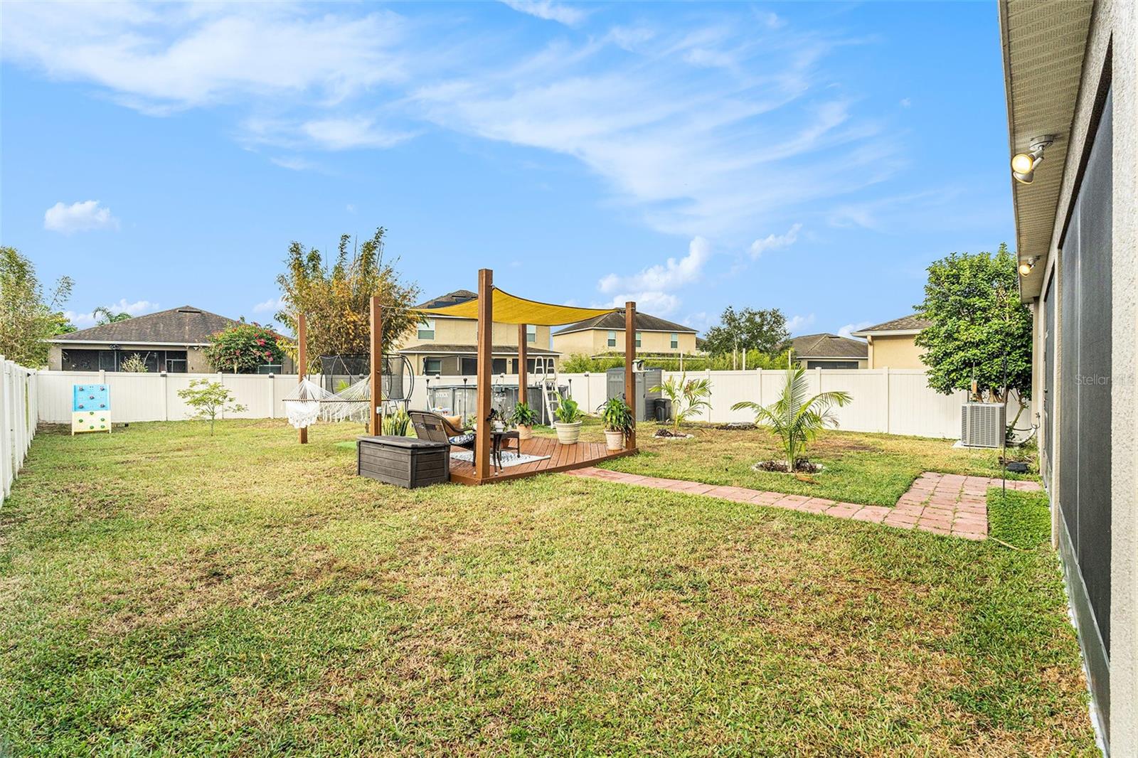 Image 28 of 46 For 13728 Newport Shores Drive