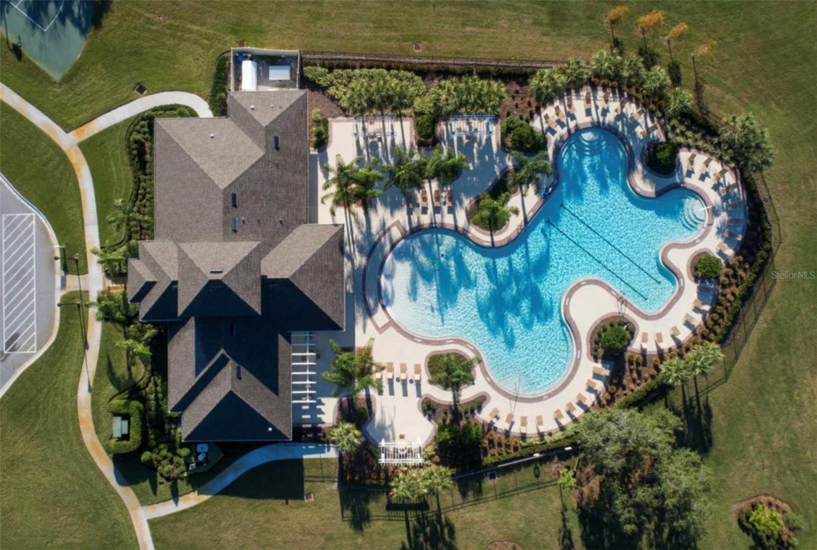 Image 29 of 46 For 13728 Newport Shores Drive