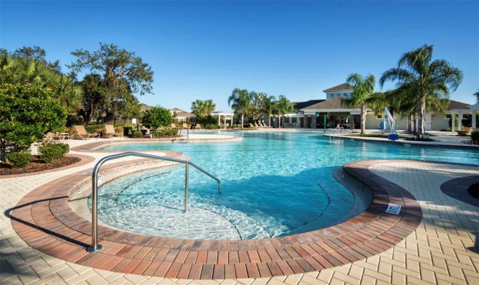 Image 33 of 46 For 13728 Newport Shores Drive