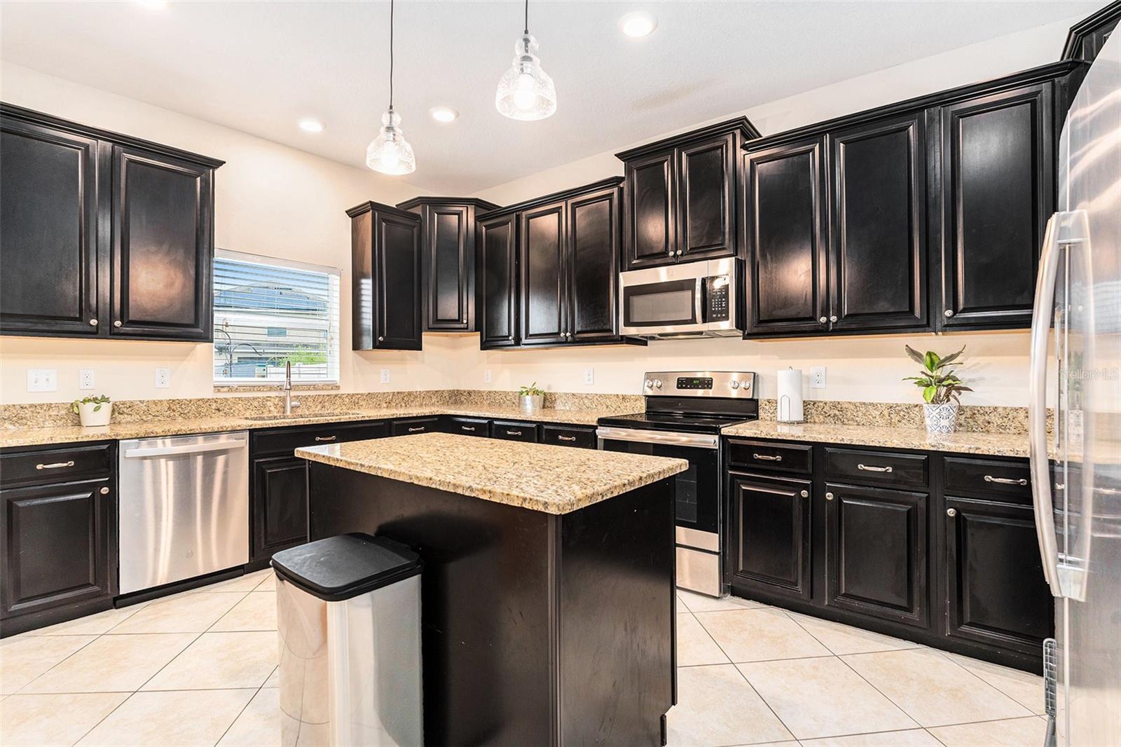 Image 6 of 46 For 13728 Newport Shores Drive