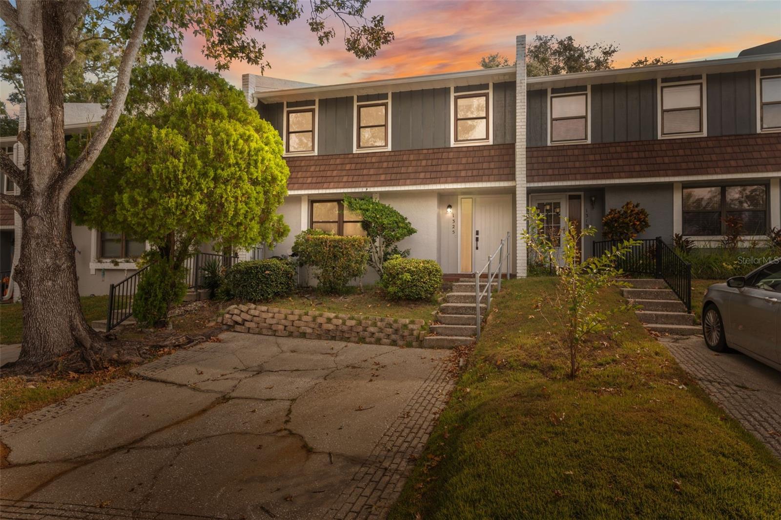 Details for 1325 Abbey Crescent Lane, CLEARWATER, FL 33759