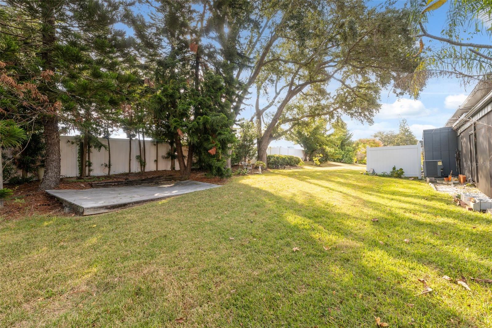 Image 36 of 49 For 1325 Abbey Crescent Lane