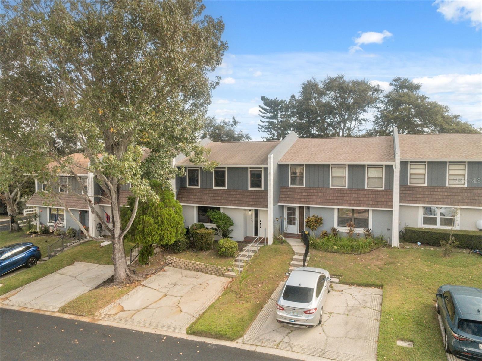 Image 39 of 49 For 1325 Abbey Crescent Lane