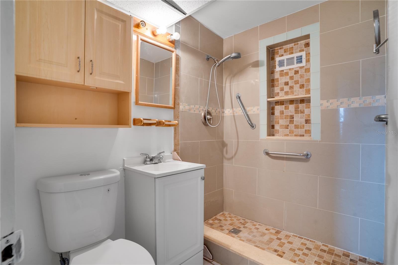 Image 20 of 31 For 12036 105th Street N