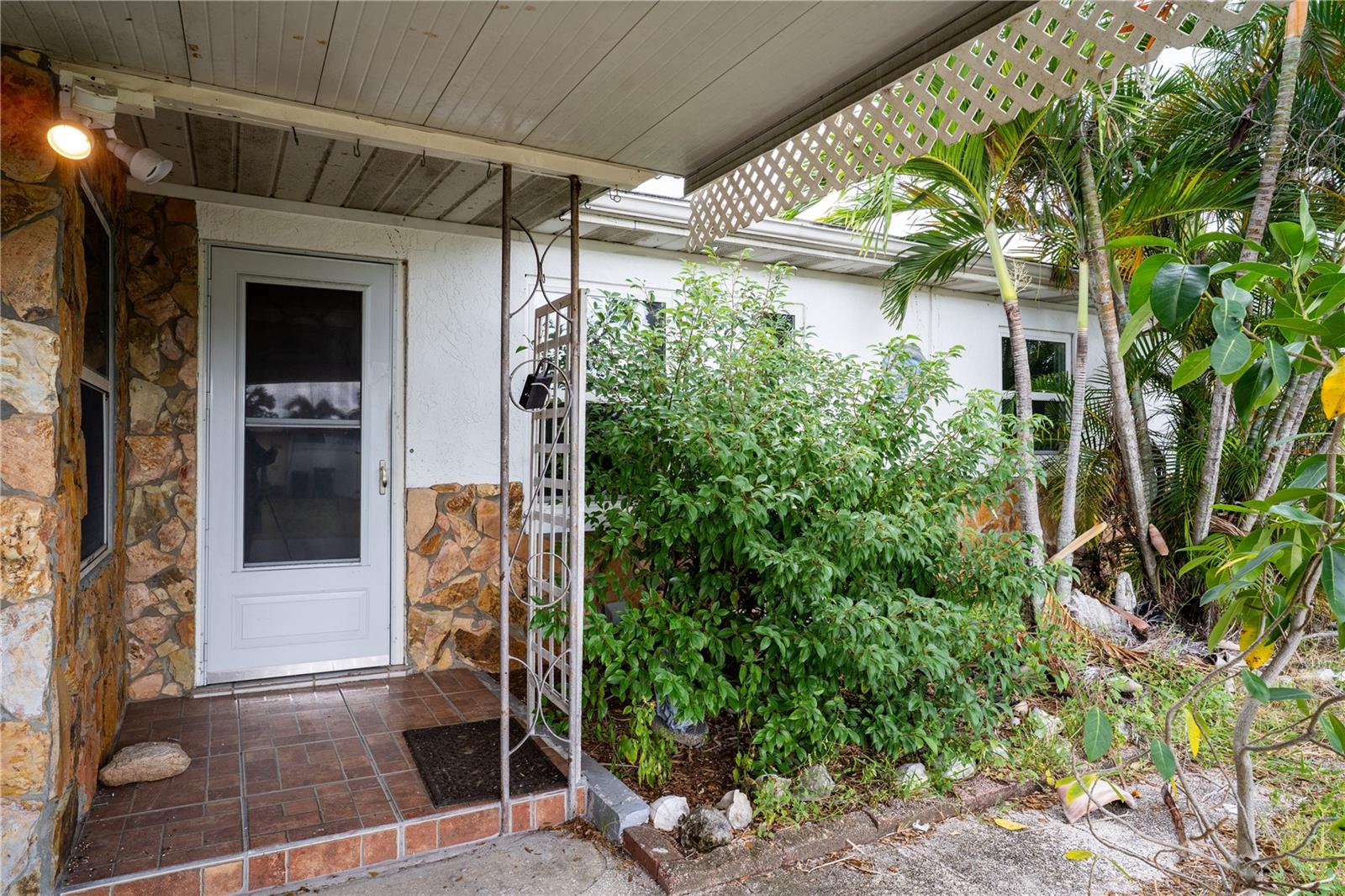 Image 4 of 31 For 12036 105th Street N