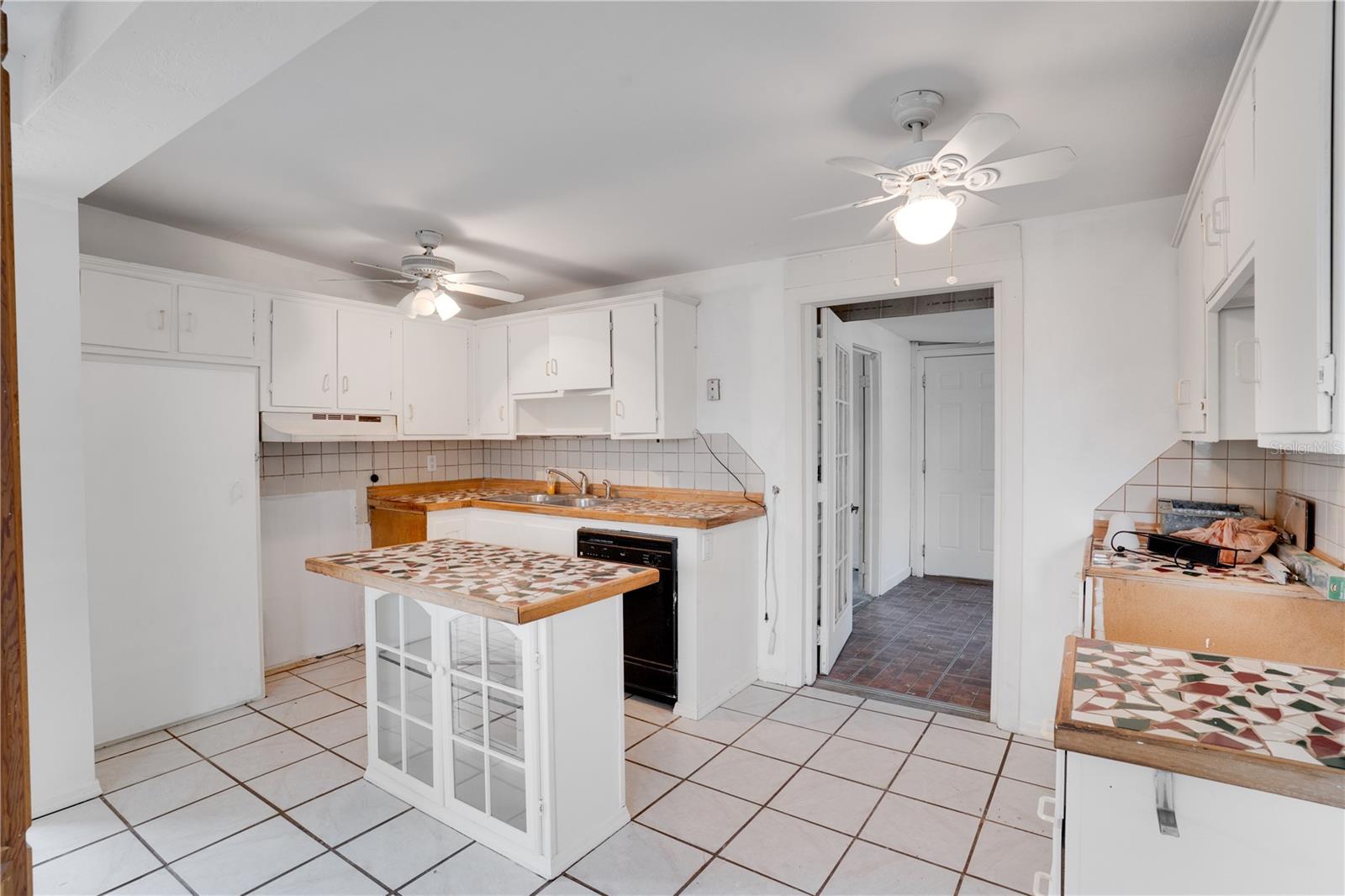 Image 9 of 31 For 12036 105th Street N