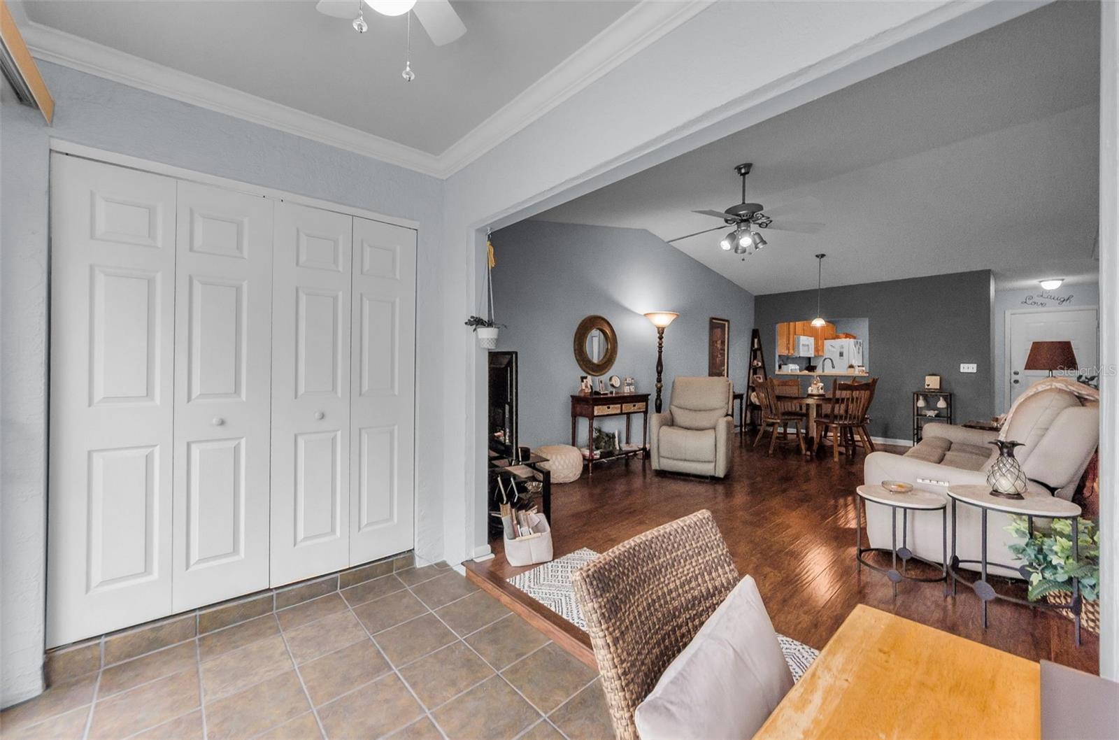 Image 13 of 30 For 1460 Oak Hill Drive 103