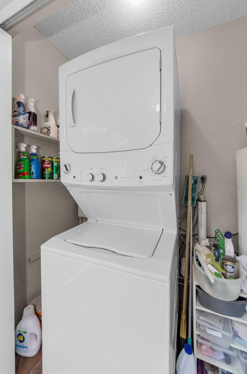 Image 19 of 30 For 1460 Oak Hill Drive 103