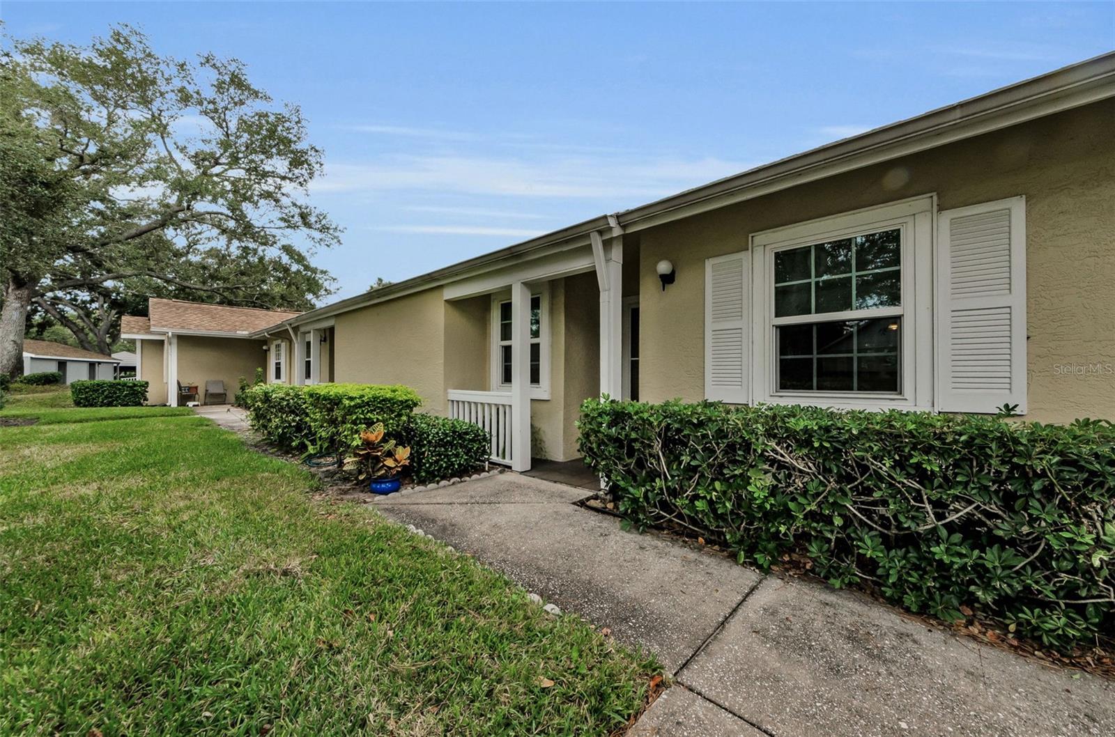 Image 23 of 30 For 1460 Oak Hill Drive 103