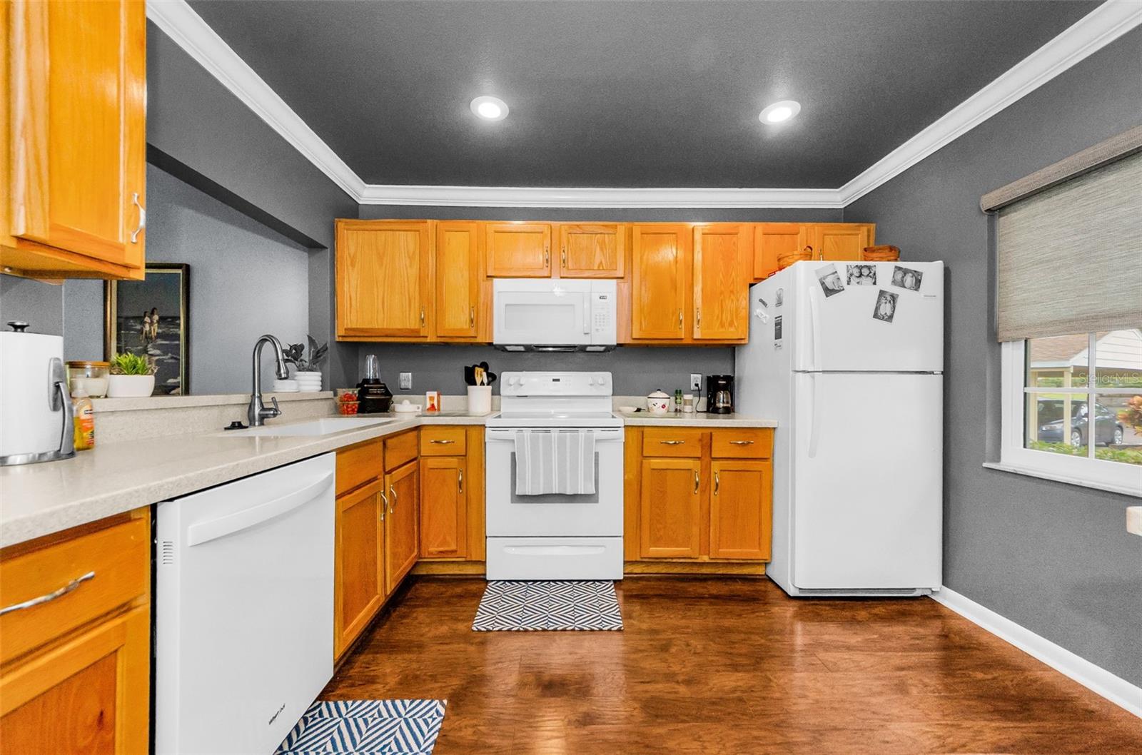 Image 4 of 30 For 1460 Oak Hill Drive 103