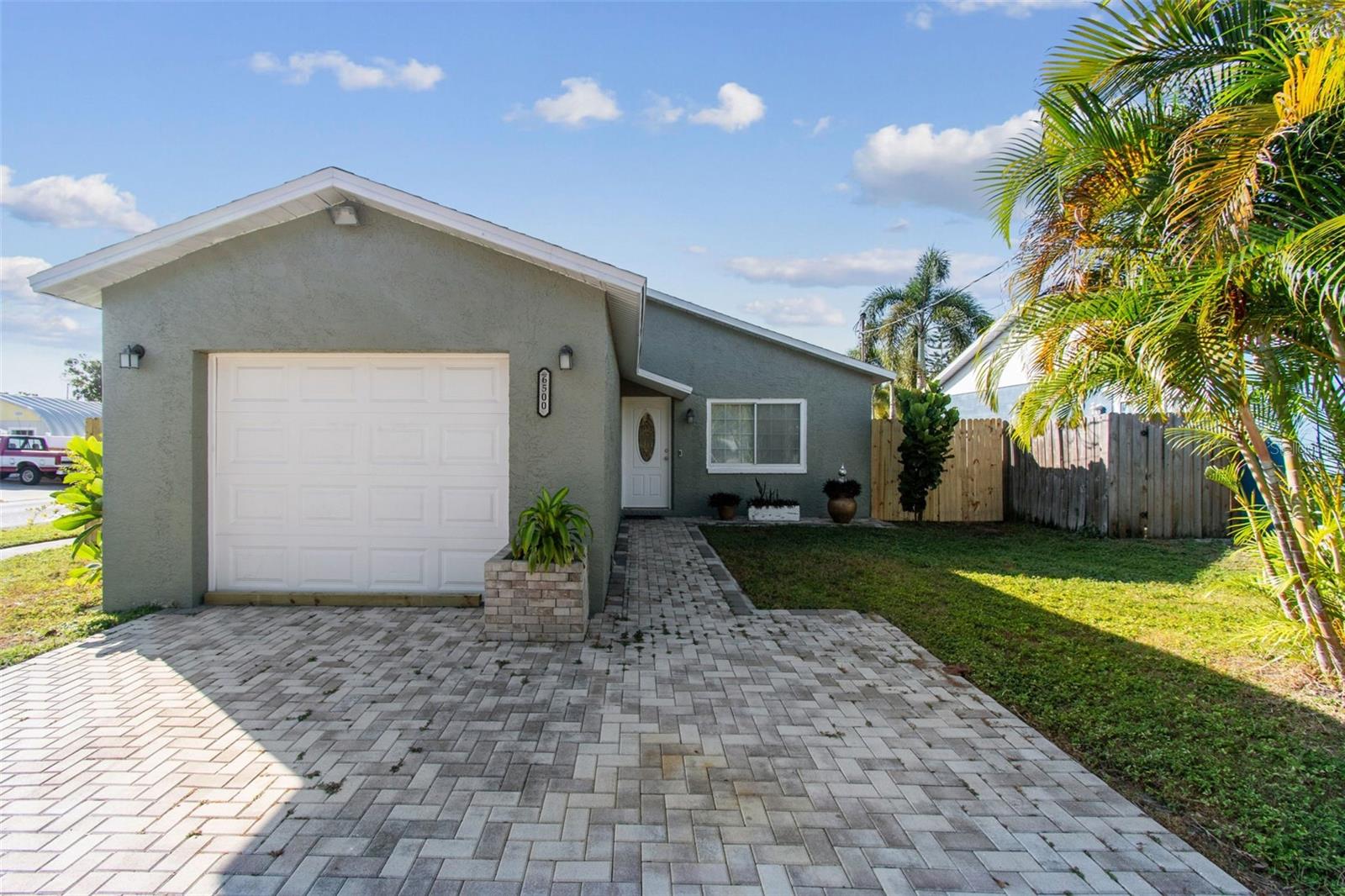 Image 5 of 77 For 6500 69th Avenue N