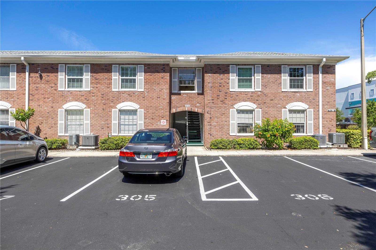 Image 31 of 56 For 4115 34th Way S 195