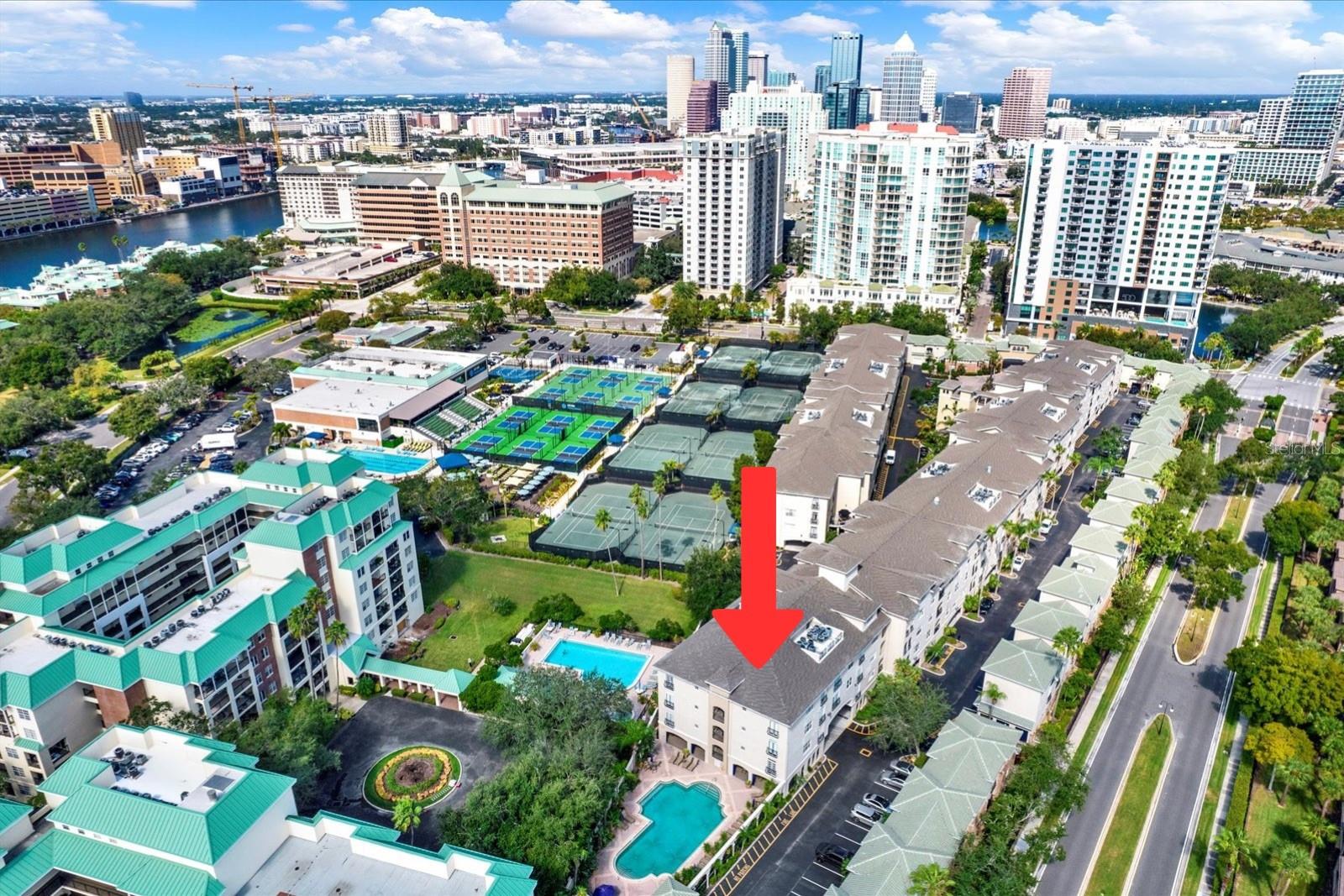 Image 15 of 33 For 501 Knights Run Avenue 1133