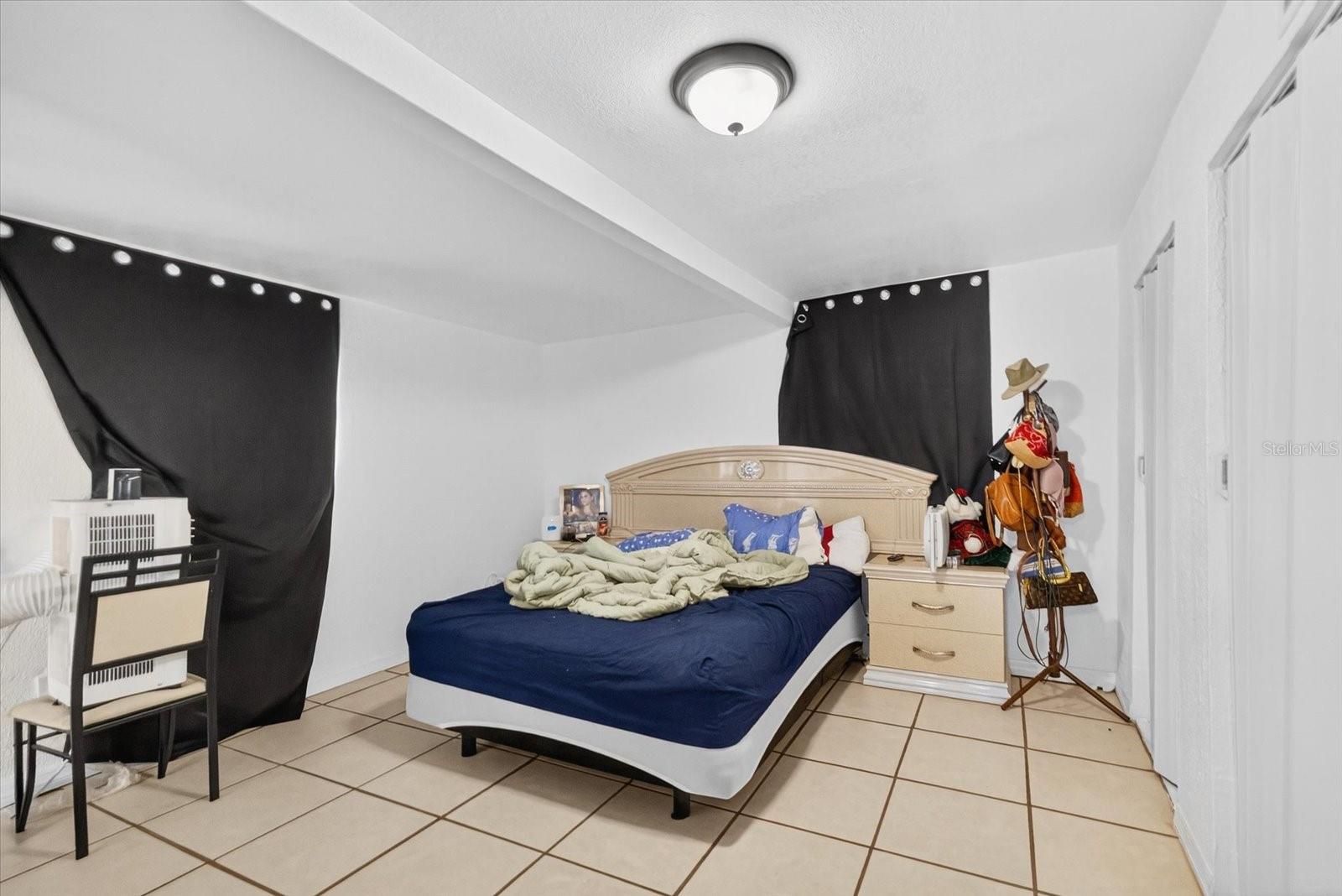 Image 17 of 41 For 2839 19th Street W