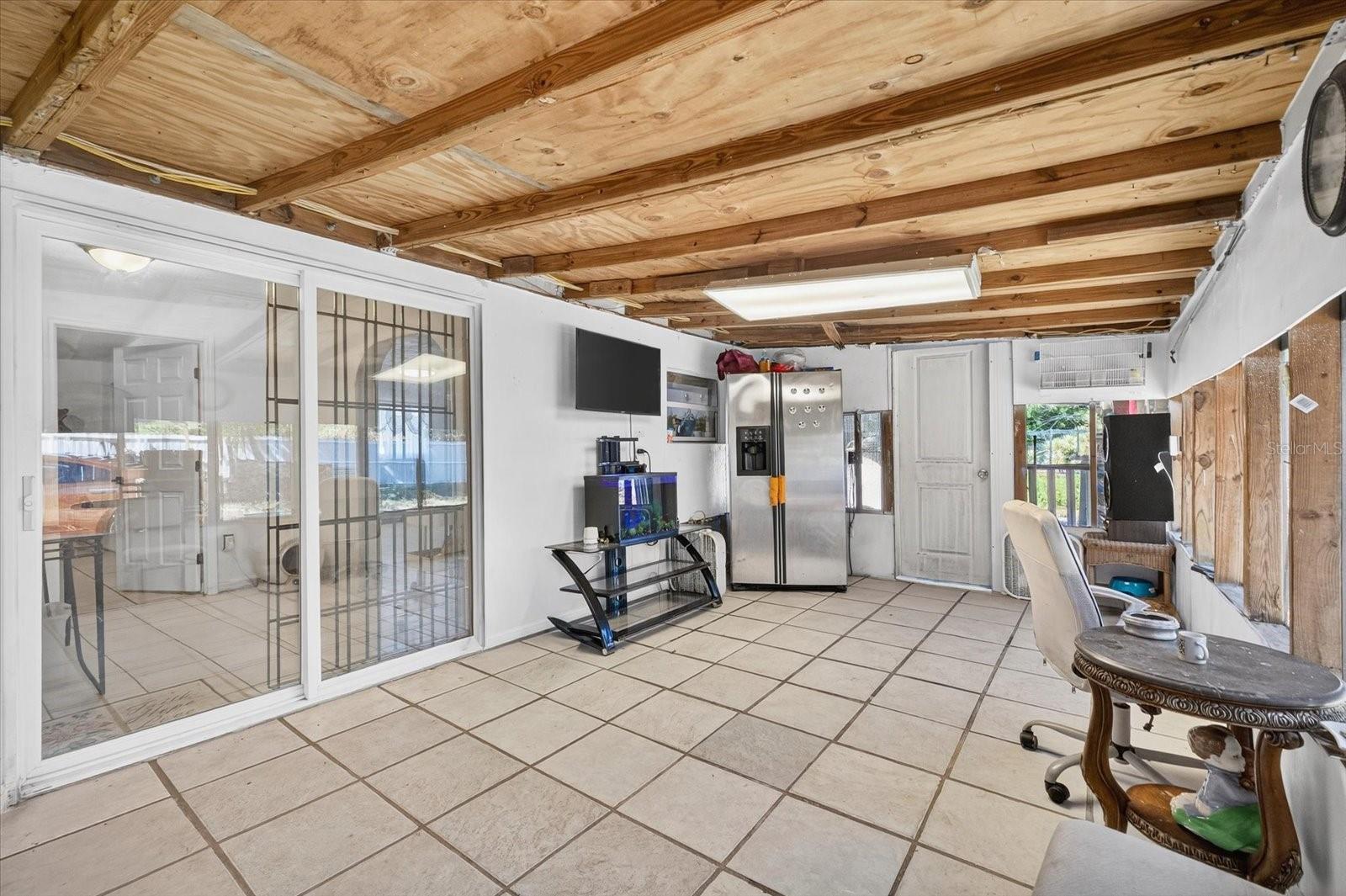 Image 24 of 41 For 2839 19th Street W