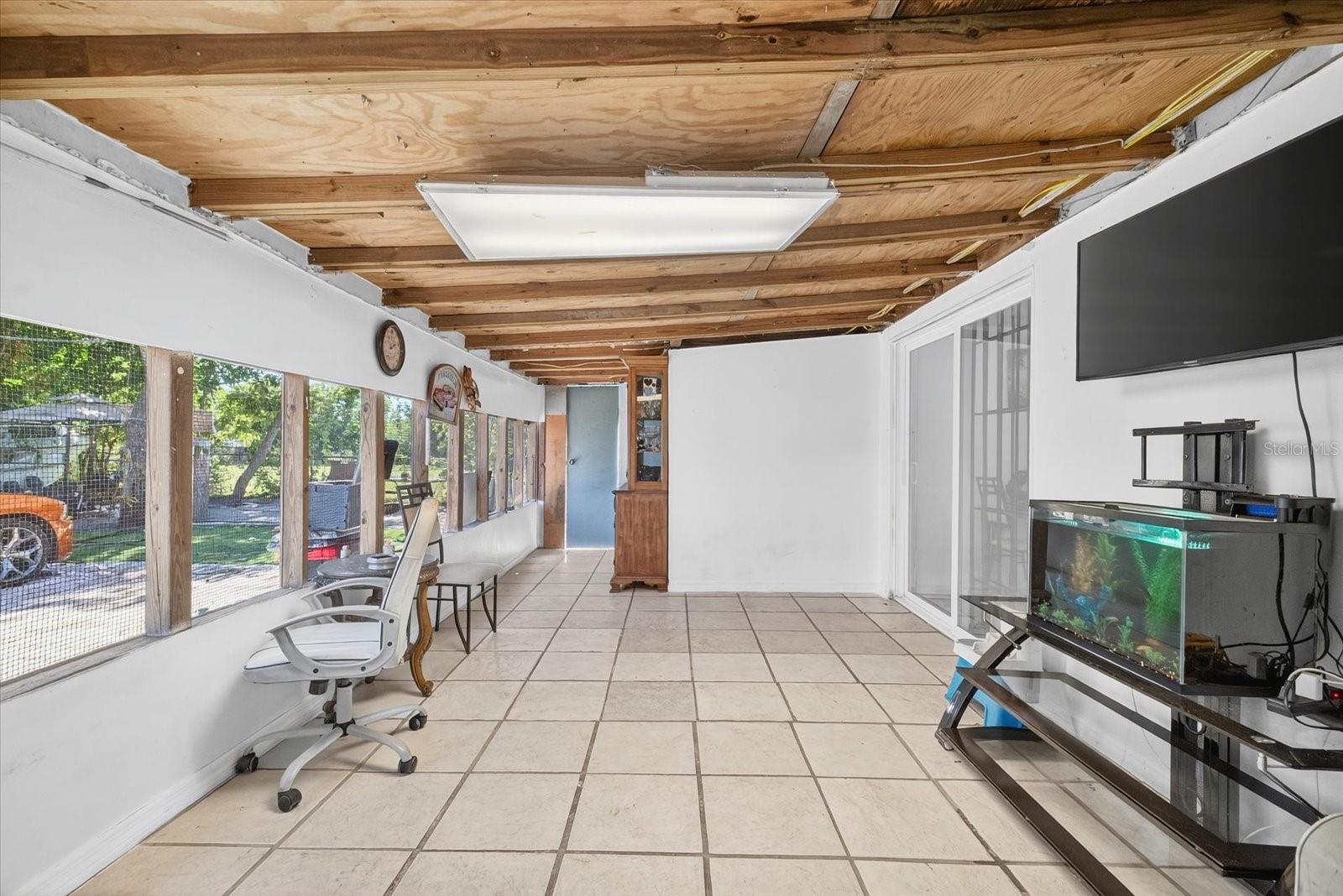 Image 25 of 41 For 2839 19th Street W