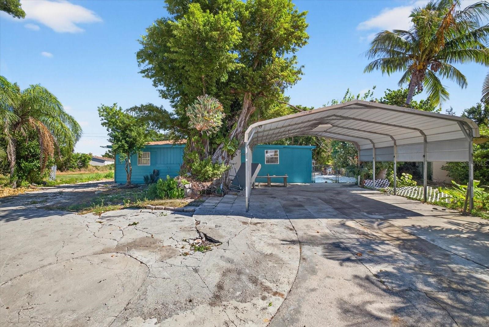 Image 32 of 41 For 2839 19th Street W