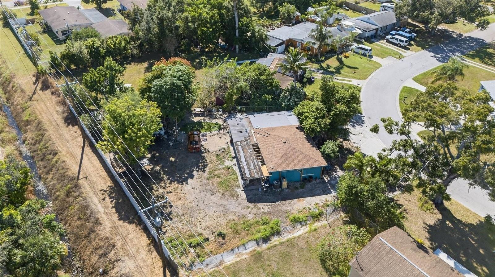 Image 37 of 41 For 2839 19th Street W