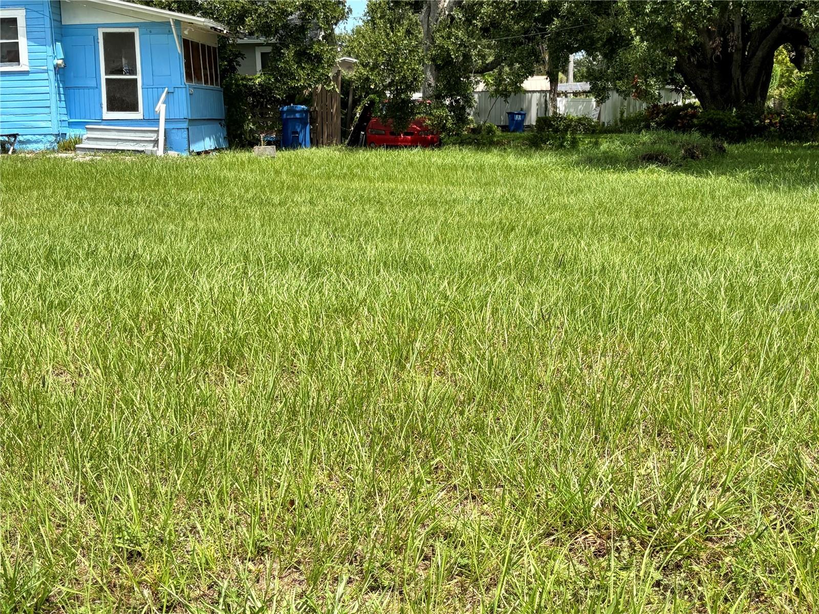 Image 3 of 8 For 2456 25th Avenue S