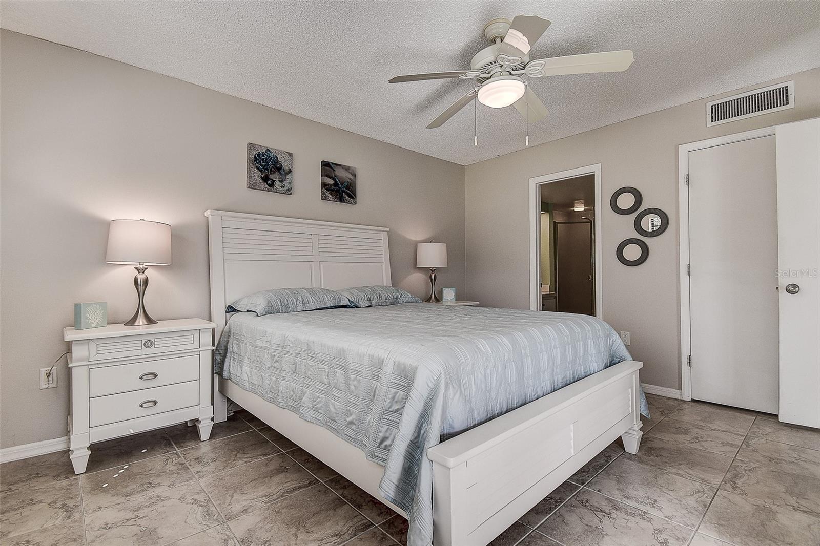 Image 19 of 38 For 12900 Vonn Road C202