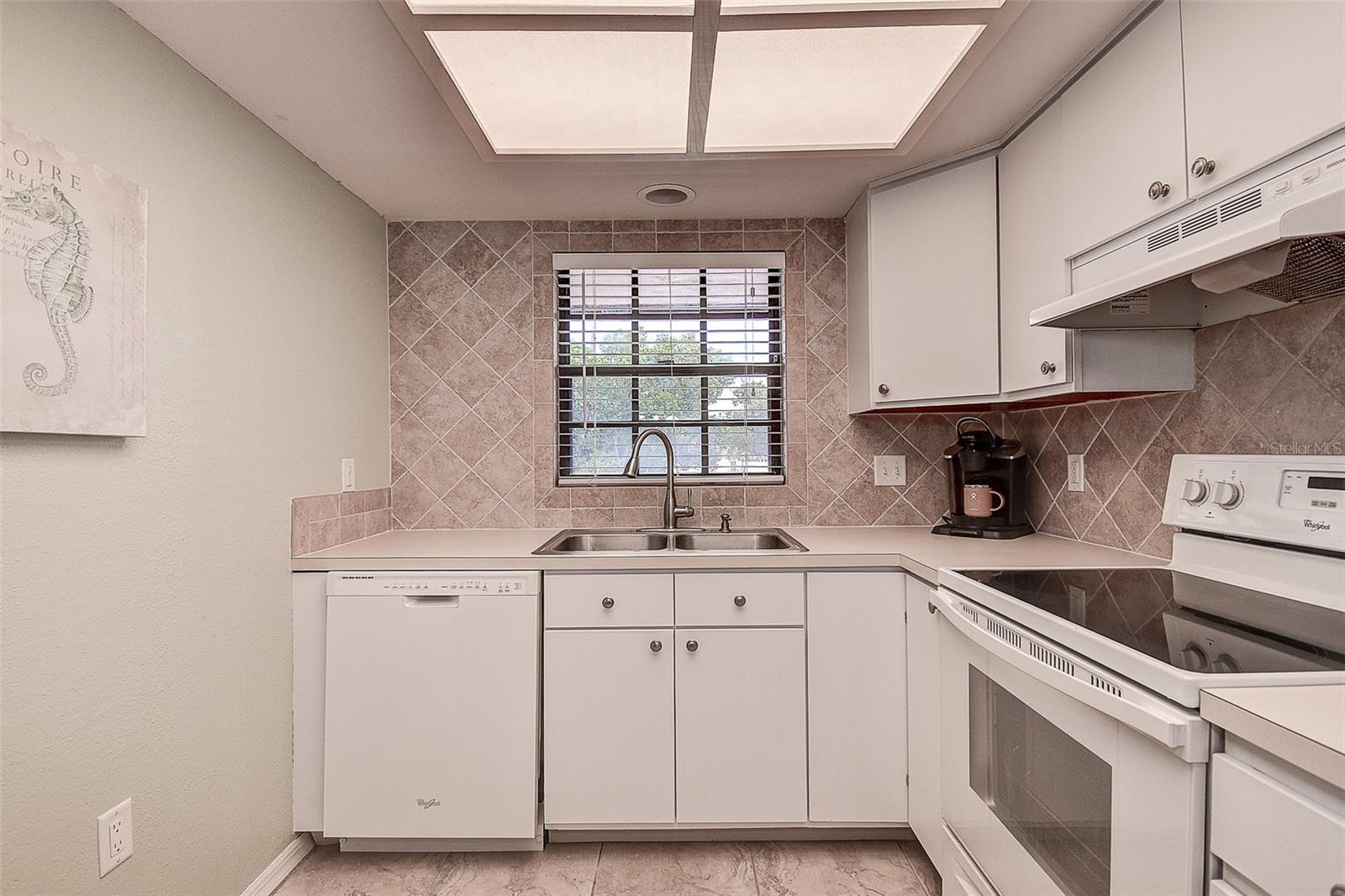 Image 7 of 38 For 12900 Vonn Road C202