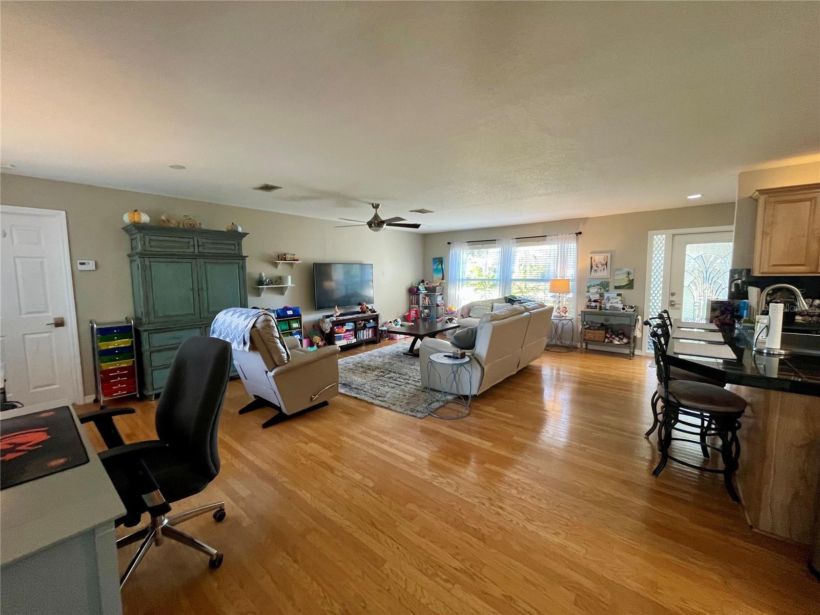 Image 12 of 26 For 2332 Hawthorne Drive