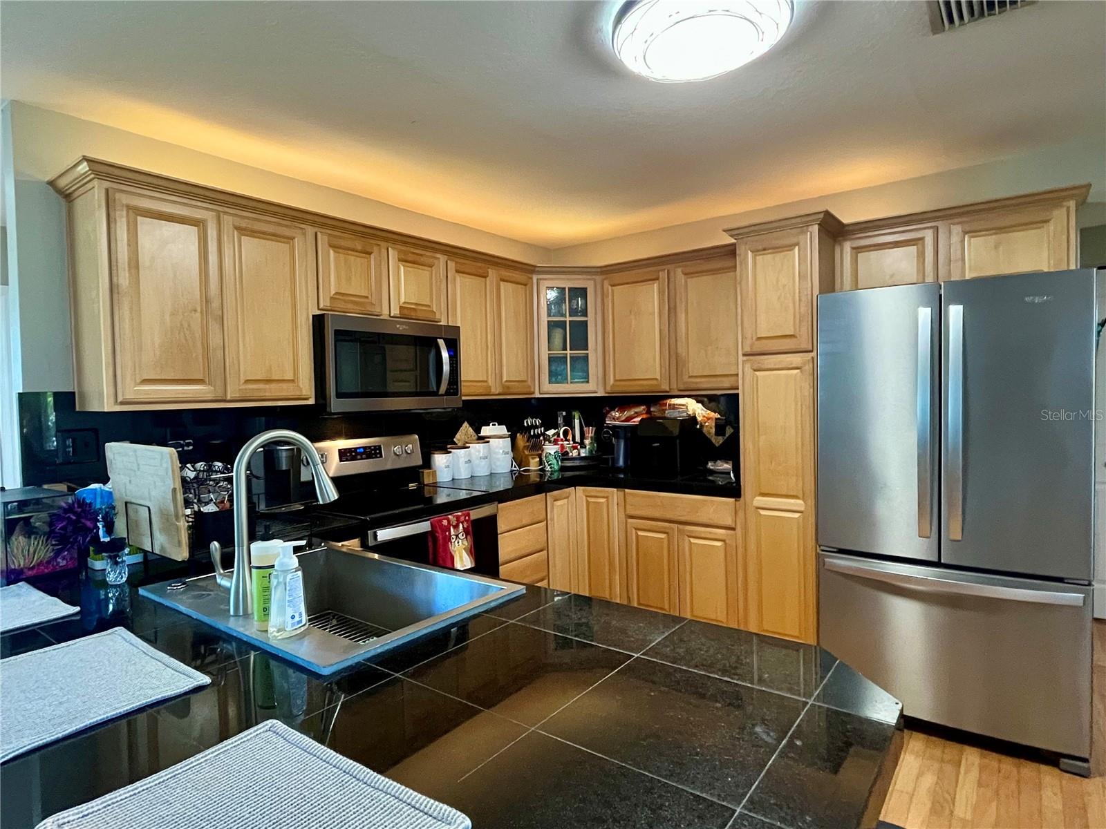 Image 14 of 26 For 2332 Hawthorne Drive