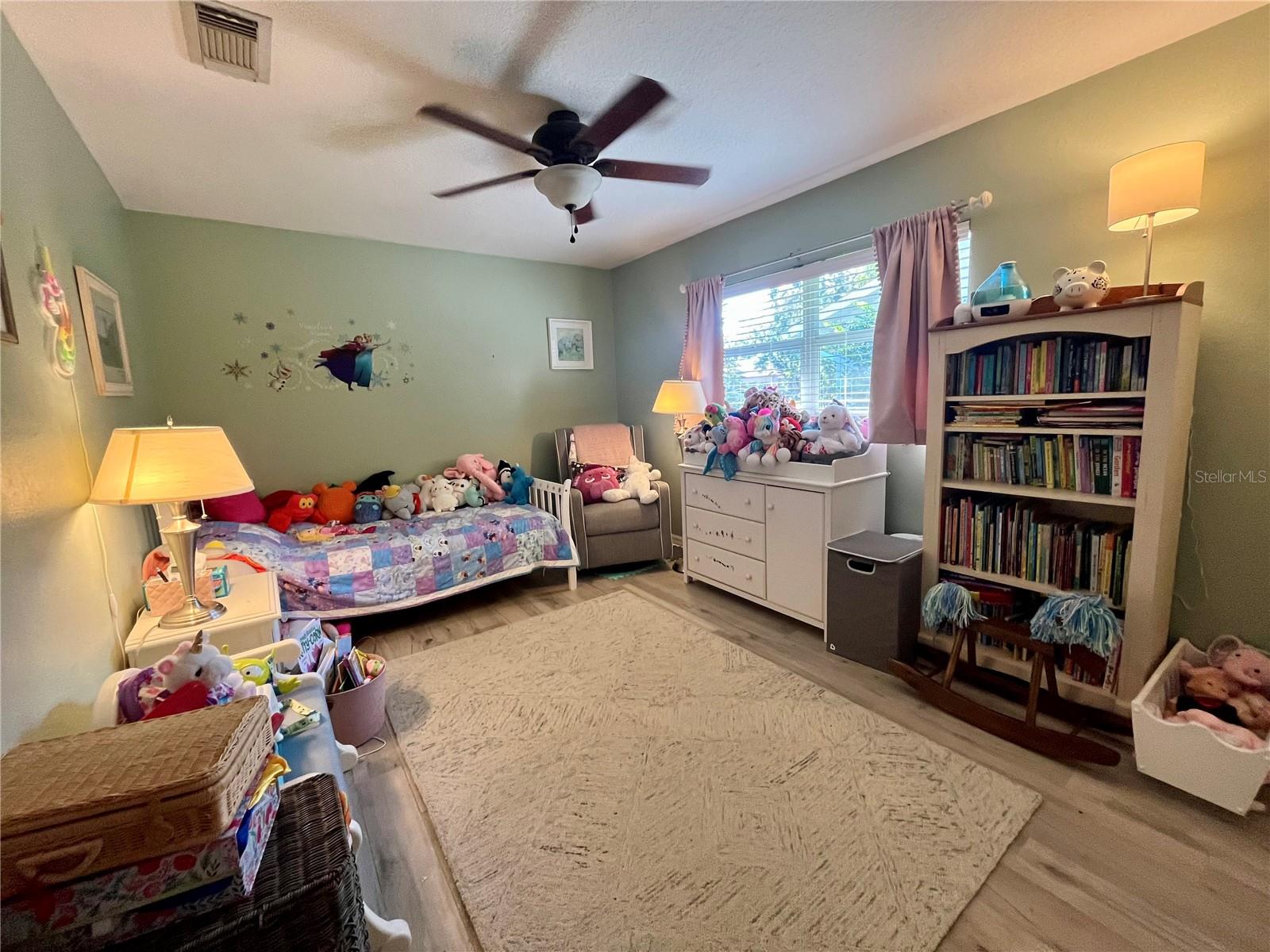 Image 15 of 26 For 2332 Hawthorne Drive