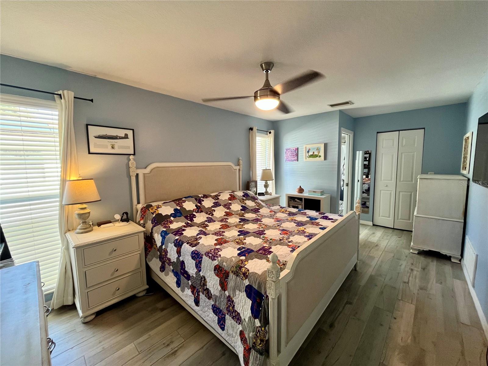 Image 17 of 26 For 2332 Hawthorne Drive