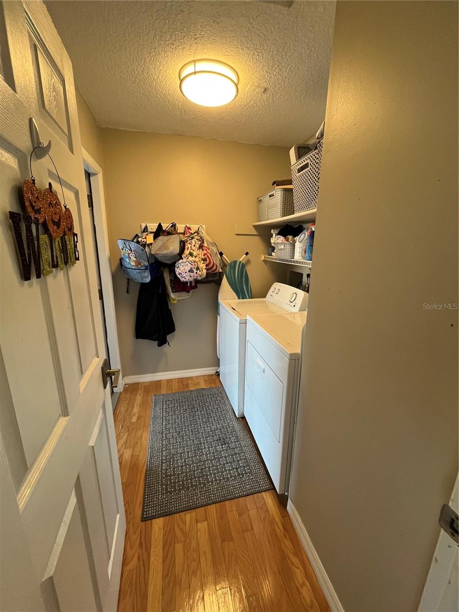 Image 7 of 26 For 2332 Hawthorne Drive