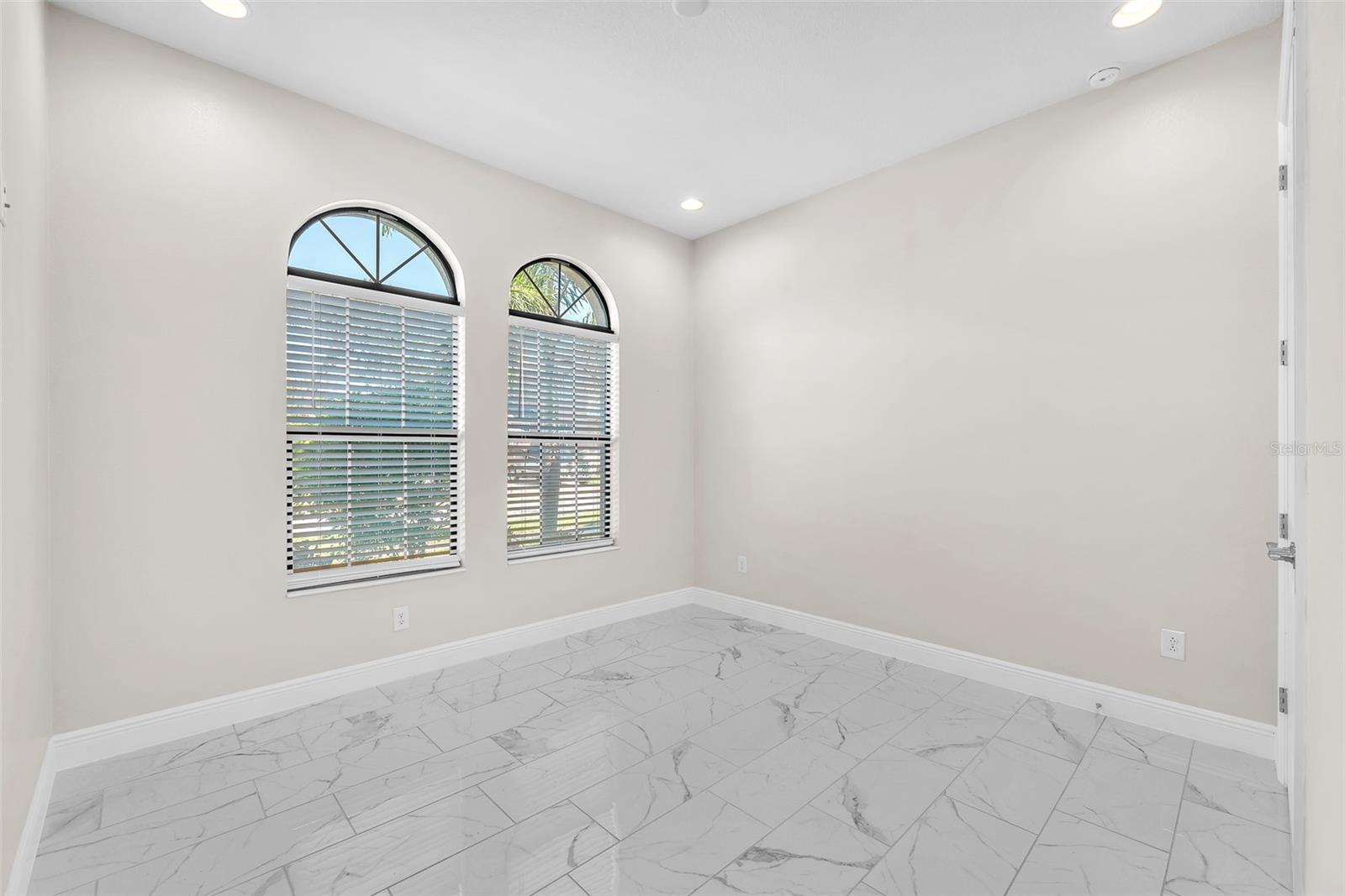 Image 18 of 31 For 11305 Hawks Fern Drive