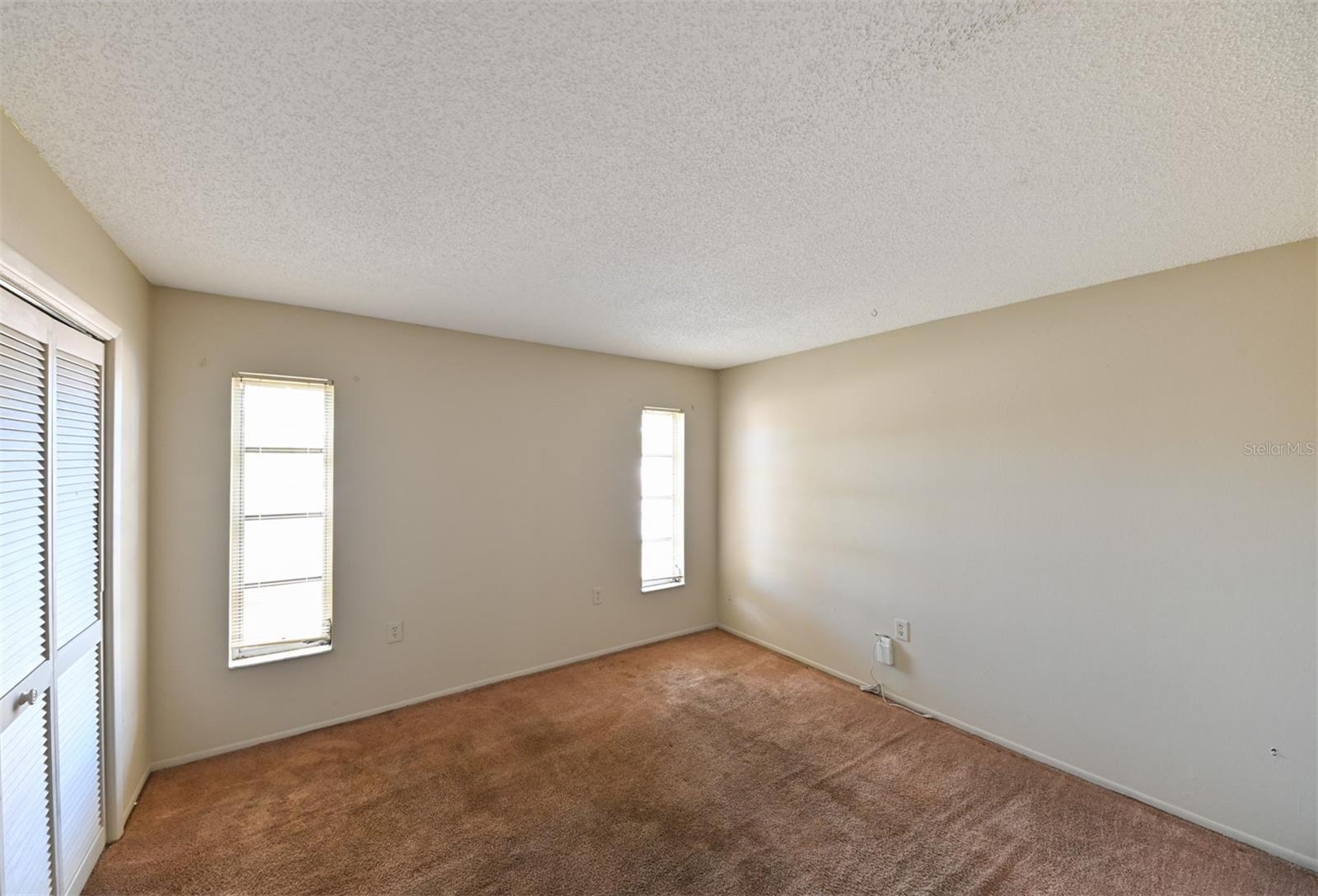 Image 22 of 29 For 8012 Embassy Boulevard