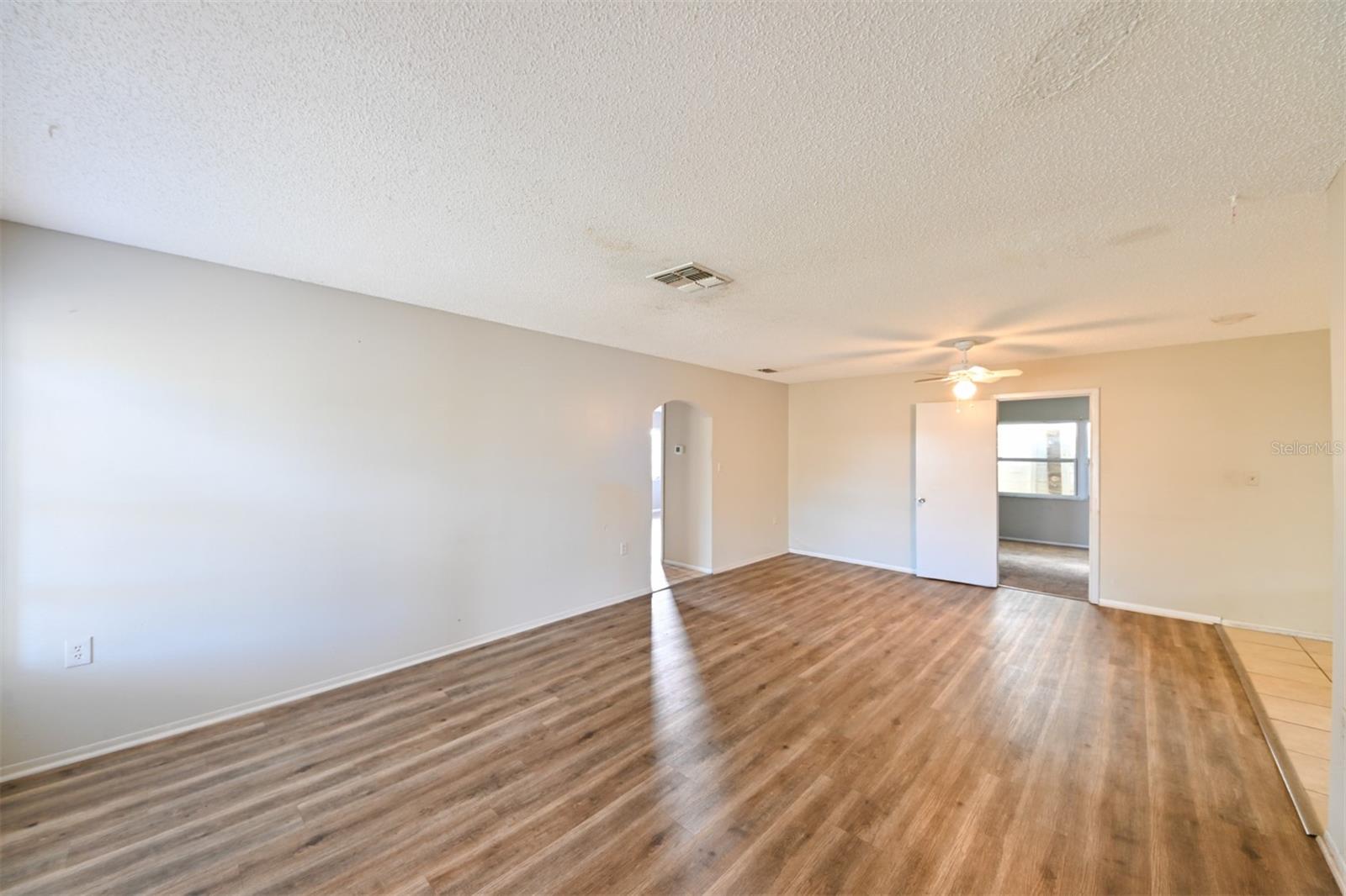 Image 7 of 29 For 8012 Embassy Boulevard