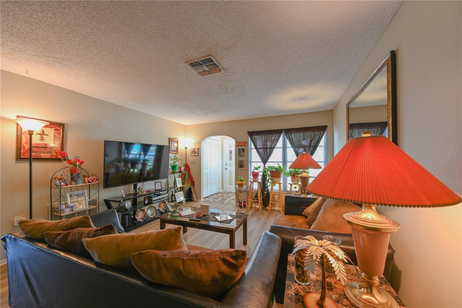 Image 8 of 29 For 8012 Embassy Boulevard