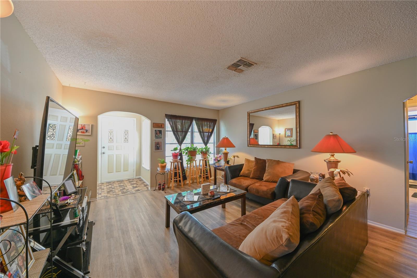 Image 9 of 29 For 8012 Embassy Boulevard