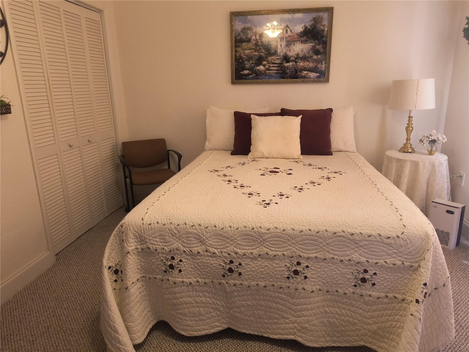 Image 16 of 22 For 860 Village Drive N 101