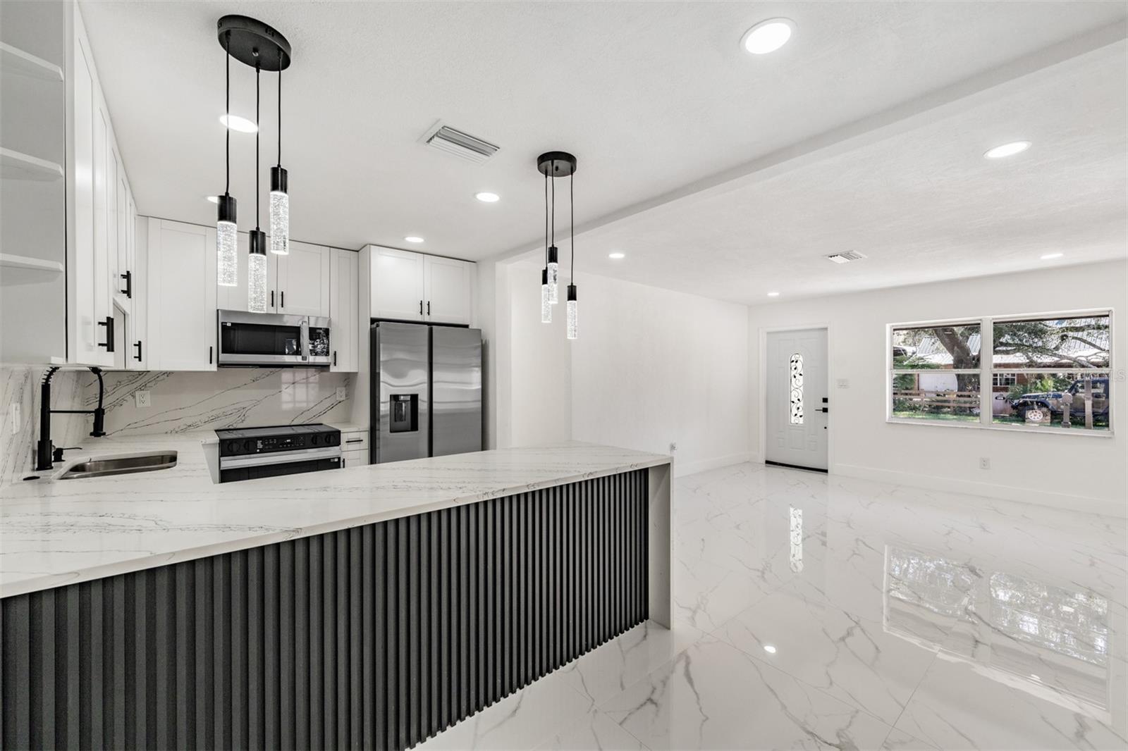 Image 10 of 28 For 1413 May Street