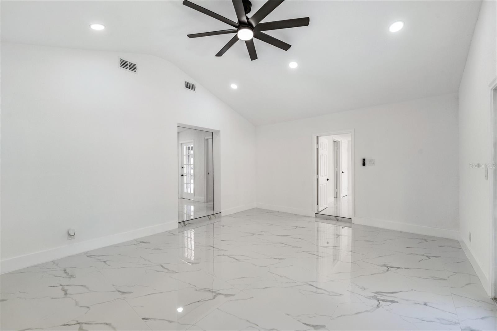 Image 15 of 28 For 1413 May Street