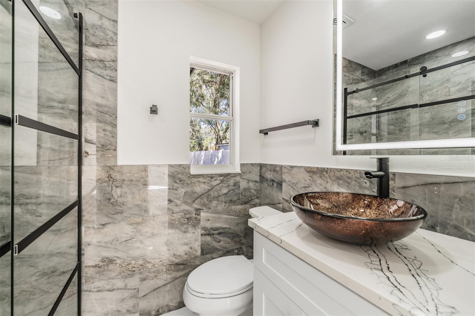 Image 24 of 28 For 1413 May Street