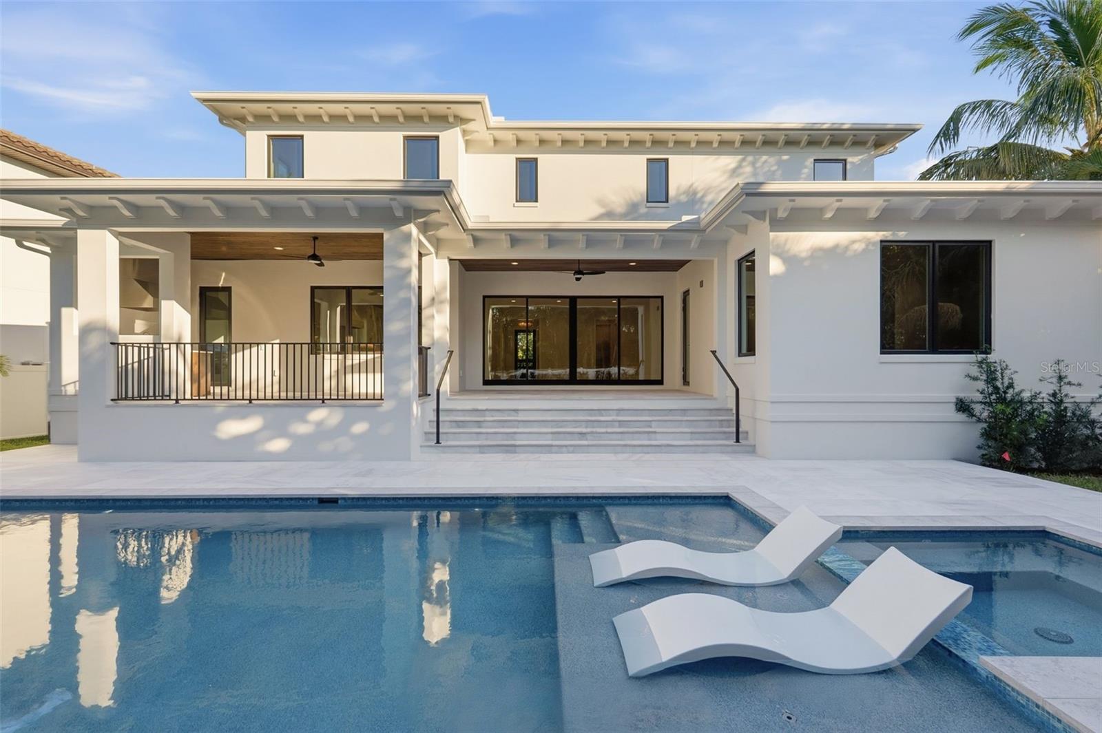 Image 56 of 98 For 214 Aranda Street Ne