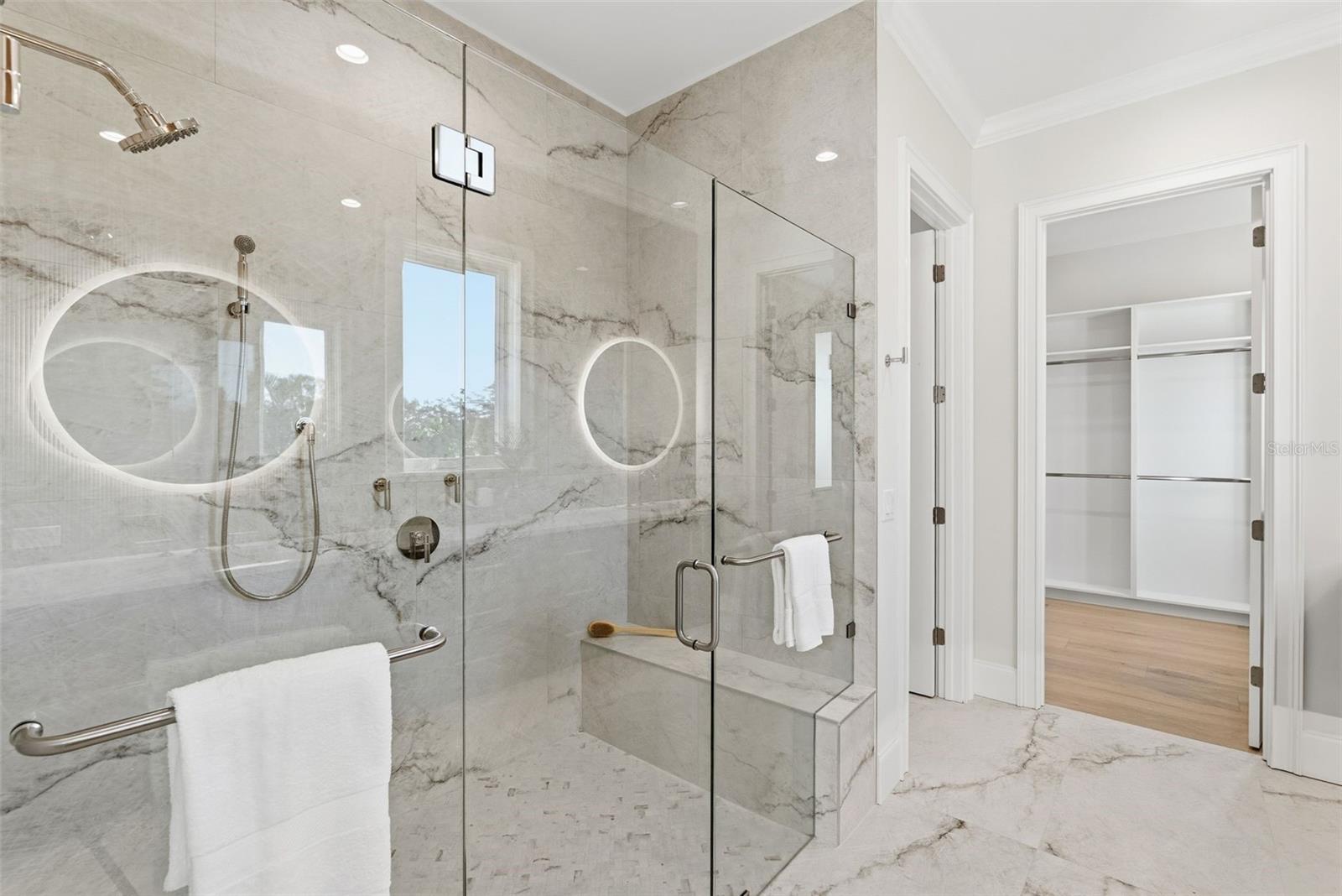 Image 79 of 98 For 214 Aranda Street Ne