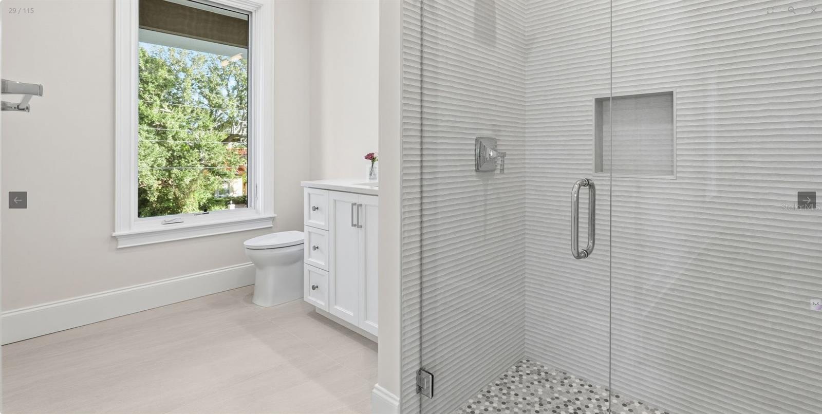 Image 85 of 98 For 214 Aranda Street Ne