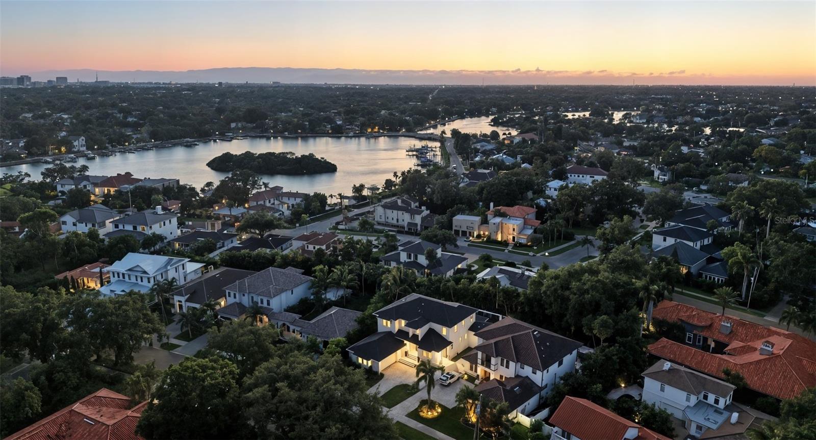 Image 98 of 98 For 214 Aranda Street Ne