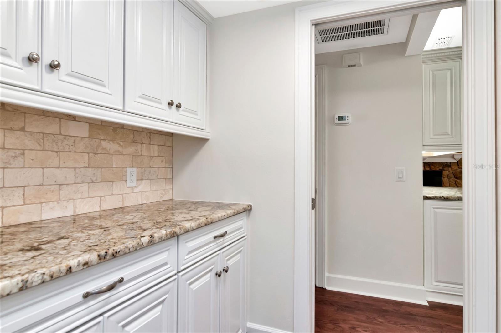 Image 22 of 76 For 5071 Windover Lane