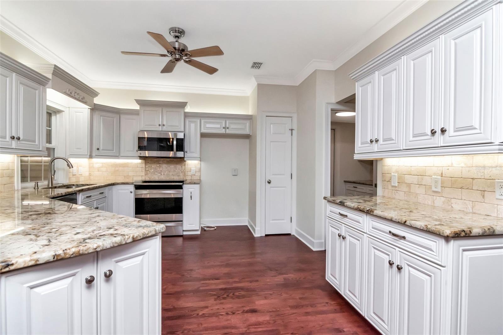 Image 60 of 76 For 5071 Windover Lane