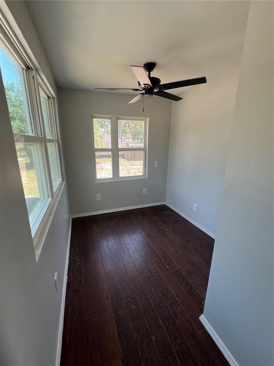 Image 11 of 15 For 518 41st Avenue S